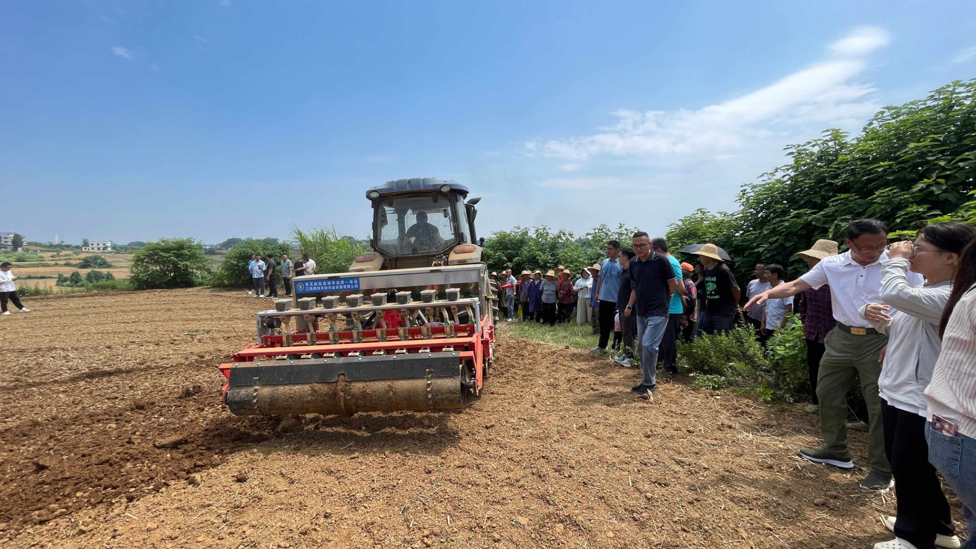 科技赋能丘陵农业！江西瑞昌黑芝麻科技小院：智慧农机领跑产业升级，助力乡村振兴新图景！